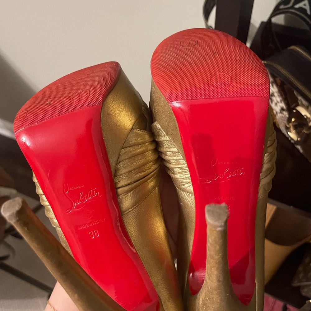 Christian Louboutin gold 150mm sexy party shoes in size 38 - Picture 5 of 11